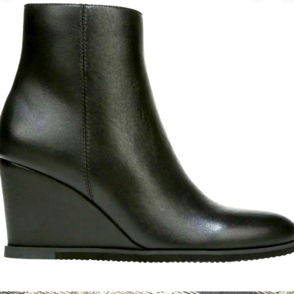 Naturalizer Garnet Booties - Picture 1 of 6